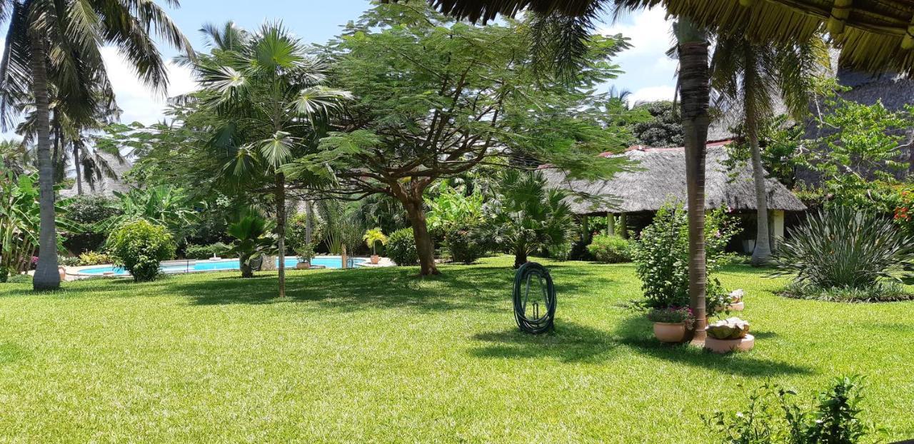 Amani Paradise - Luxury Villas Playa de Diani Exterior foto
